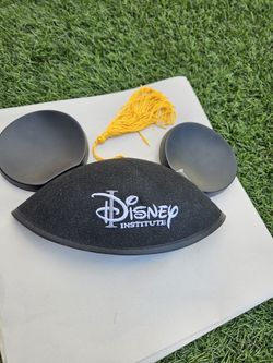Disney Institute Adult Graduation Cap Mickey Mouse Ears /Tassel Disney Parks