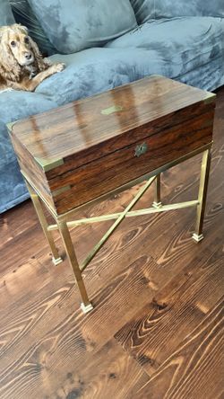 VINTAGE WOOD PORTABLE WRITING DESK.
