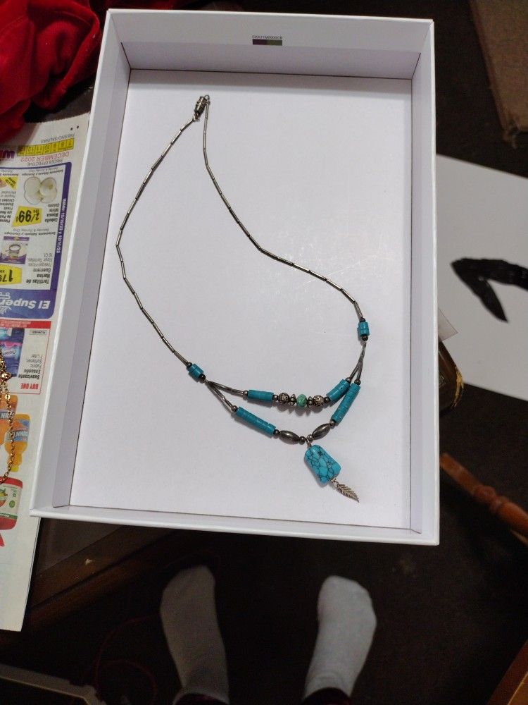 TURQUOISE NATURAL STONE ""NECKLACE""