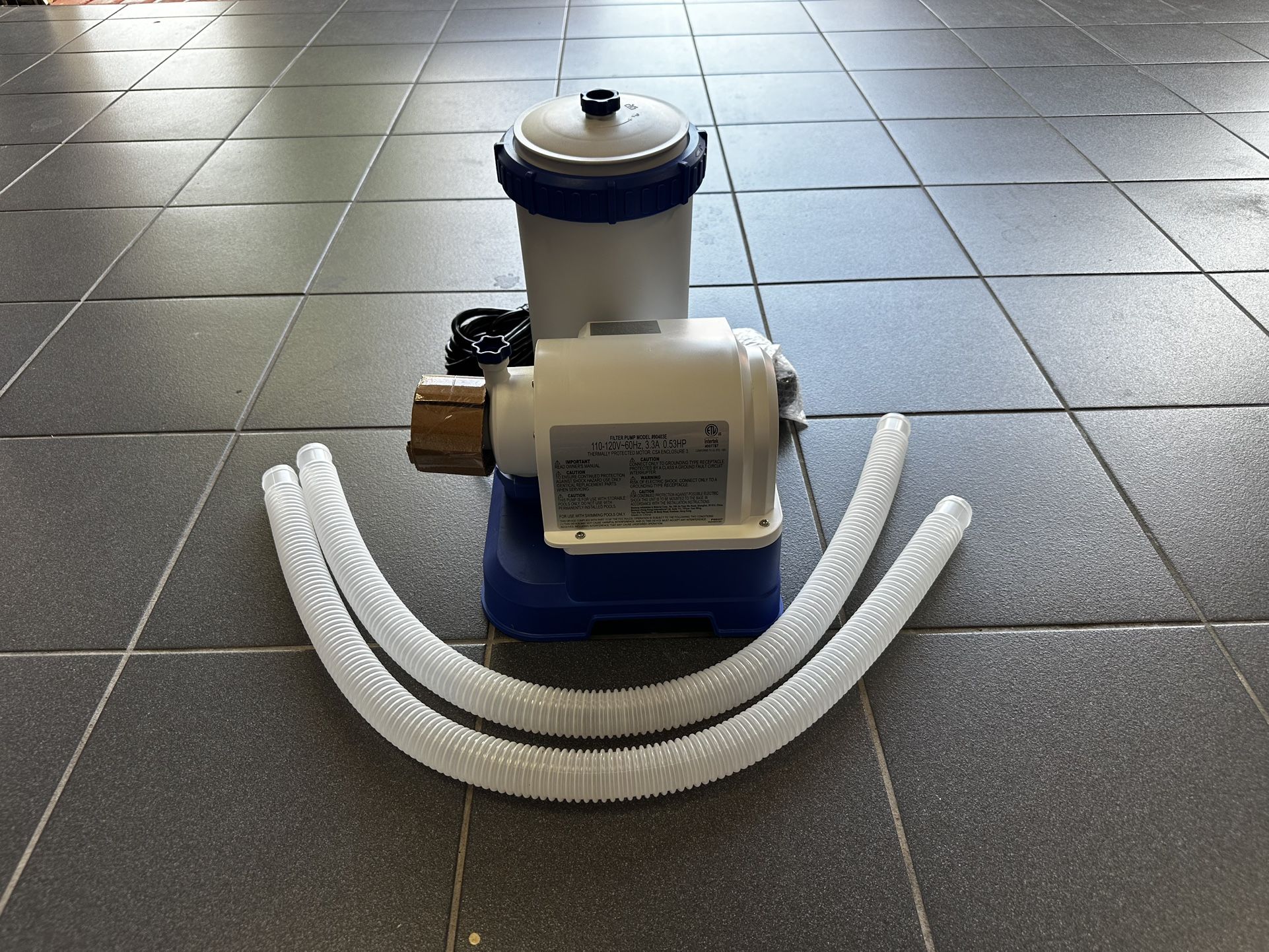 Coleman FlowClear Swimming Pool Filter Pump 90403E 2500 GPH, 0.53 HP, 3.3A, 110V