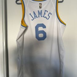LeBron James #6 white Swingman Jersey LA Lakers Medium OBO