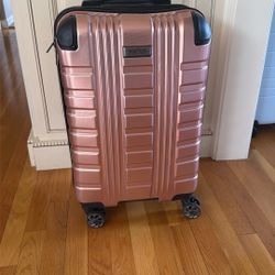 Carry-on Suitcase 