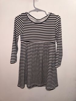 Girls 3T Black & White Stripe Knit Dress