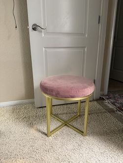 Brand: Generic 17" Pink Velvet Tufted Mid Century Accent Chair