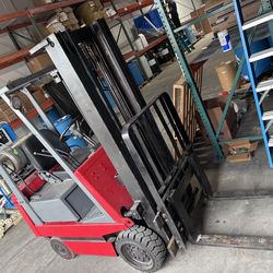 Toyota Forklift - Propane Powered