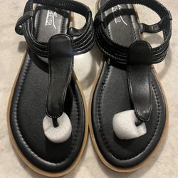 Women’s Black Sandals Size 10