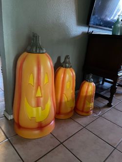 Halloween light up pumpkins set