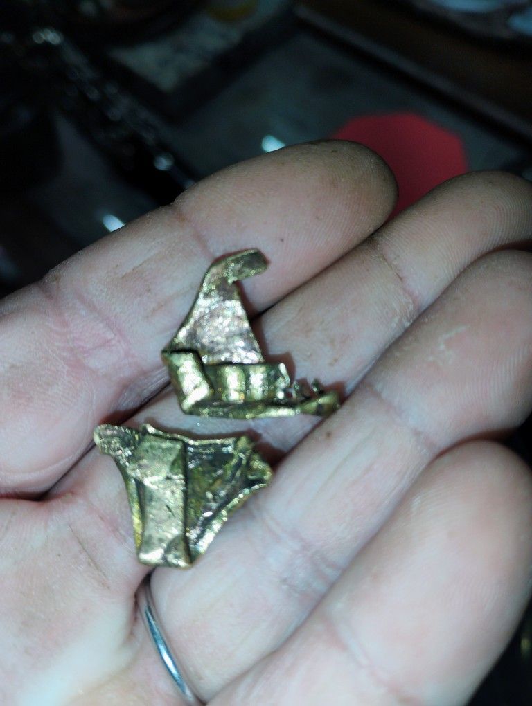 5 Grams Of 18k Gold