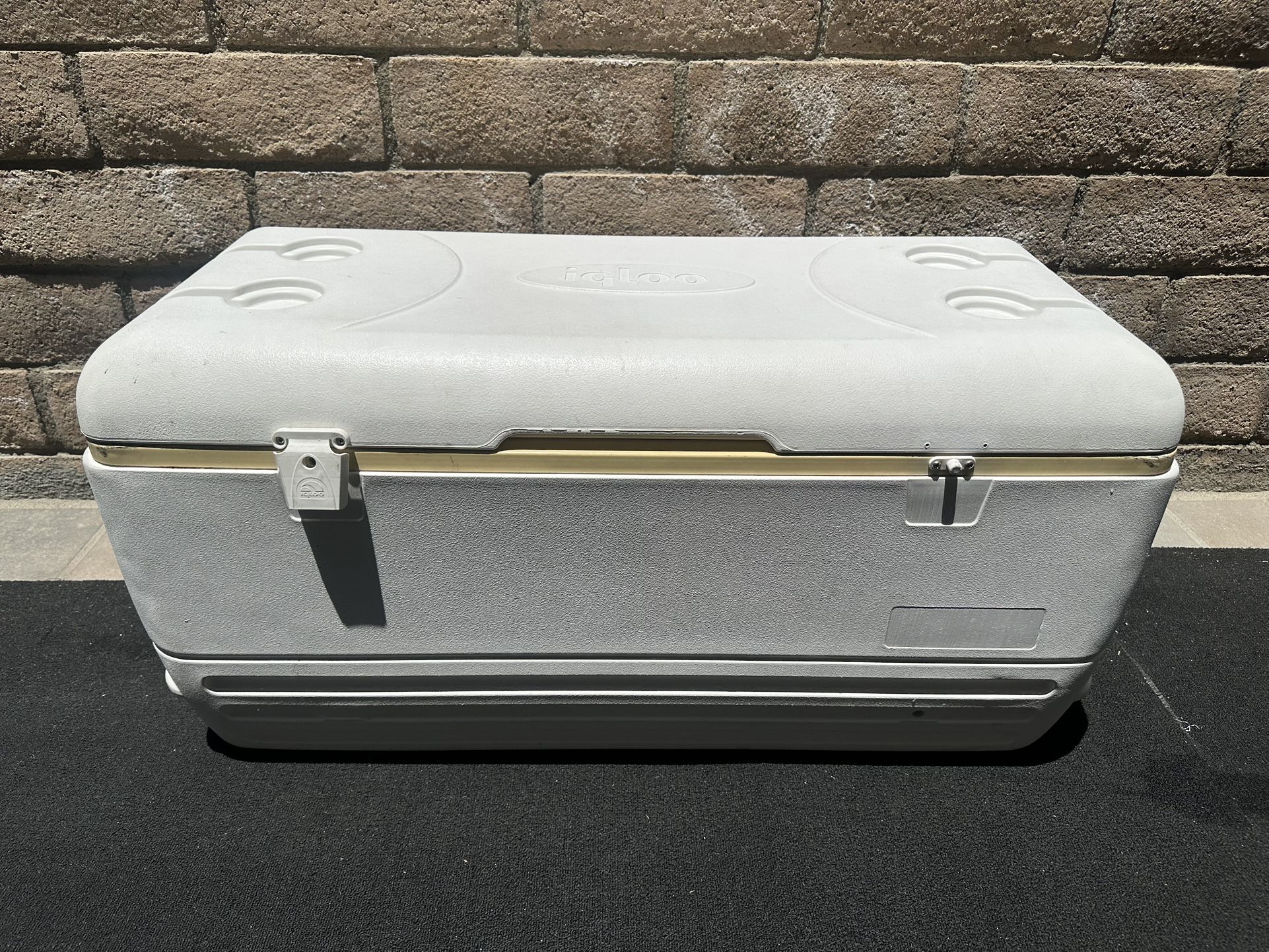 Igloo Polar 120 Insulated Cooler