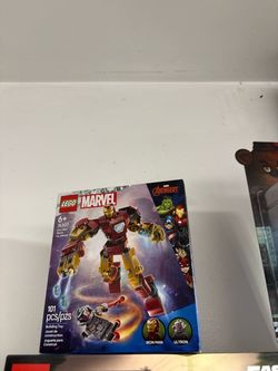 Exclusive iron man set with Weird mech