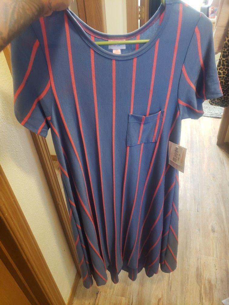 Blue & Red Xs Carly. New W Tag