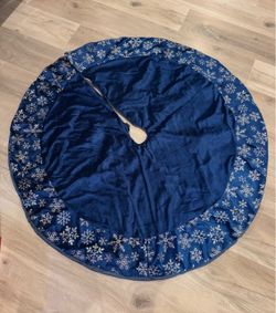 2 Christmas Tree Skirts