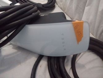 Tesla wall charger Model 1734412-02-D