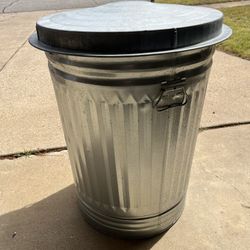 31 Gallon Bucket