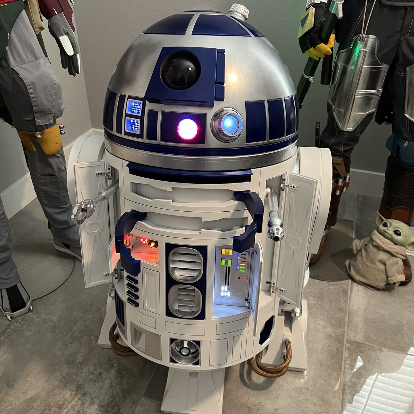 Life-sized 1:1 Star Wars R2-D2 with Remote Controlled LEDs and Sound  