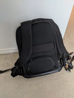 Anti-theft laptop backpack (Riutbag brand)