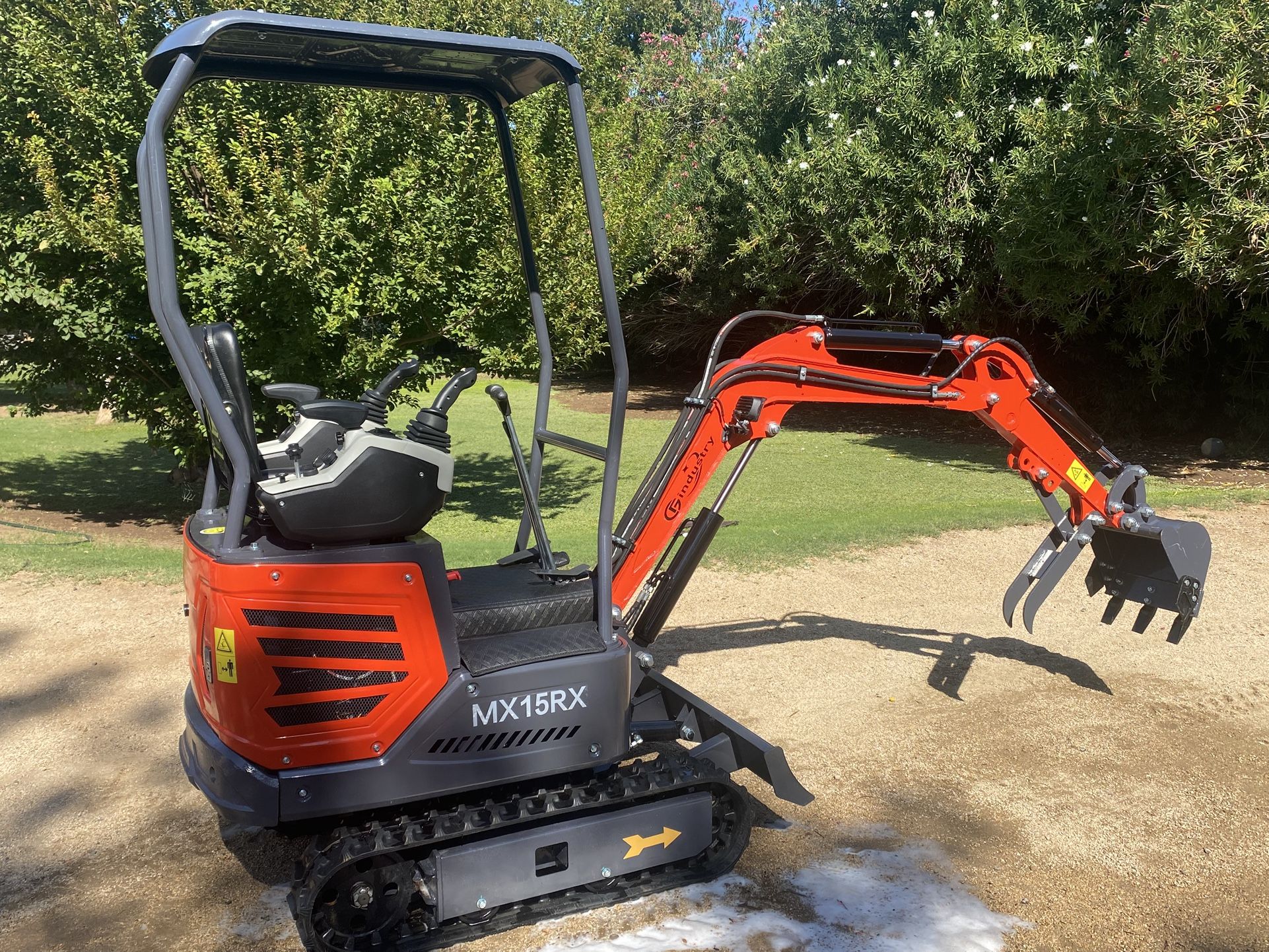 2025 Mini Excavator