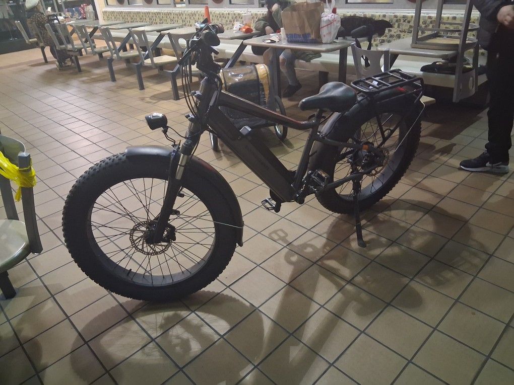 RAD POWER BIKES E SCOOTER FOR SALE.