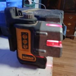 Hilti an dewal lazer level