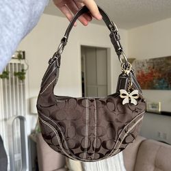 coach mini hobo shoulder bag in chocolate brown (2006) 🍫🤎