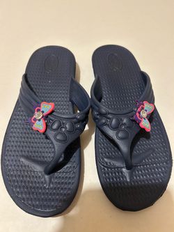 2 pairs of Chicote flip-flops (navy blue and pink, Butterfly model), size 39 (US size 7)