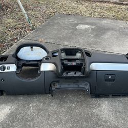 13 Dodge Durango Parts (Dashboard Completely)