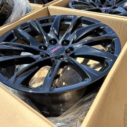 OEM BRAND NEW IN BOX - 4 Black 22 OEM Wheels Cadillac Escalade TAHOE RST 4875 6X5.5 84653998