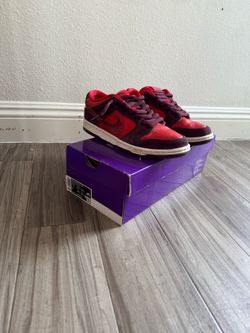 Nike SB Dunk  Cherry (7.5 men’s)