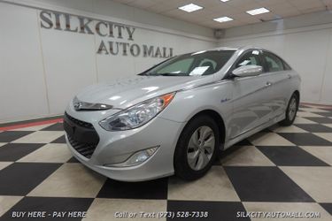 2015 Hyundai Sonata Hybrid Bluetooth HEATED SEATS Camara ONE OWNER!!