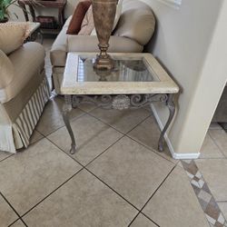 End Table / Side Table - $50