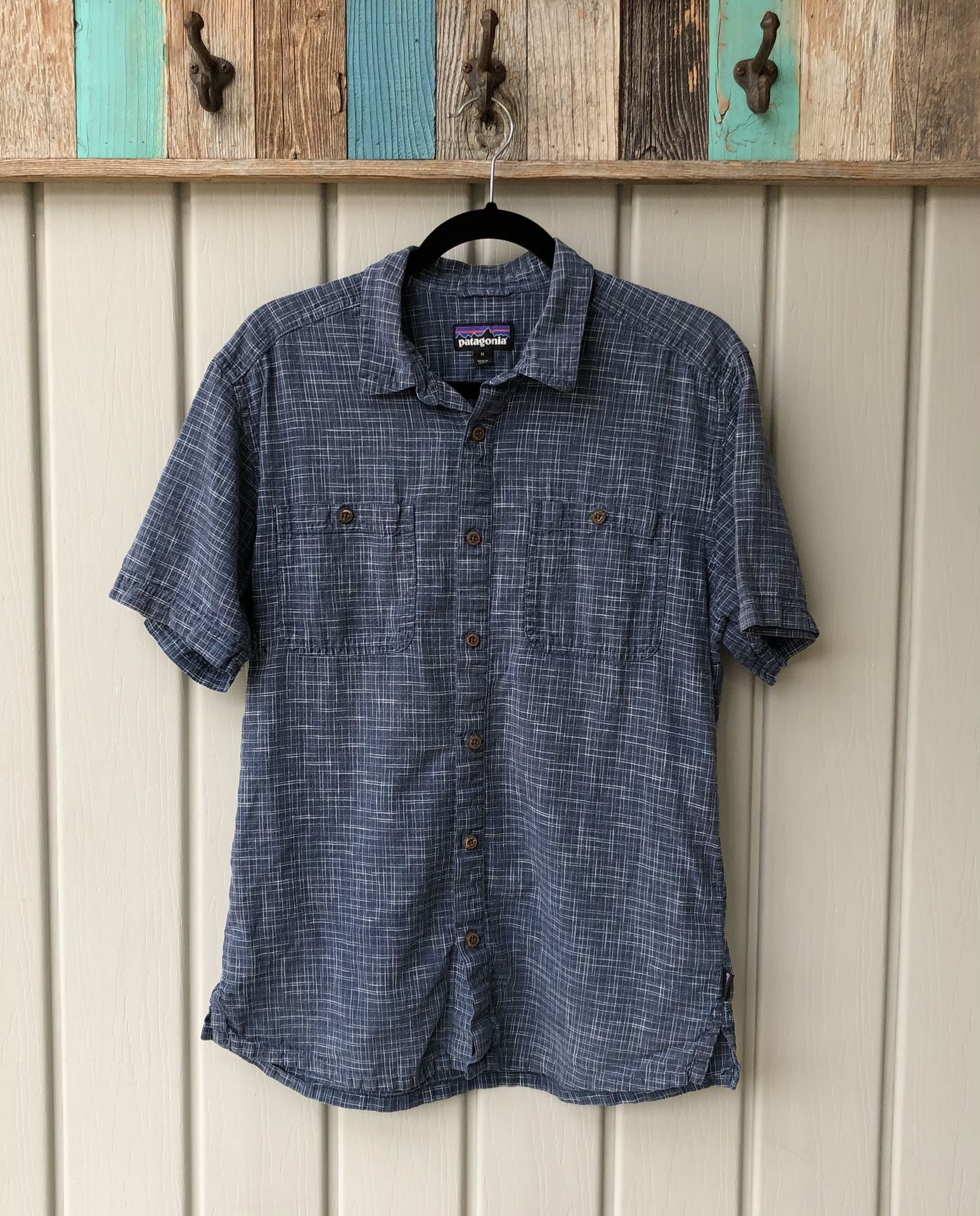Patagonia Men's Blue Hemp Organic Cotton Short Sleeve Back Step Shirt M