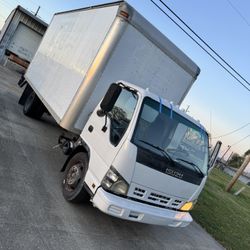 ISU 2006 White Box Truck 