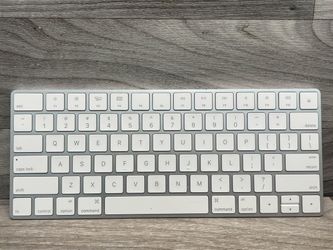 APPLE MAGIC KEYBOARD (USB–C)