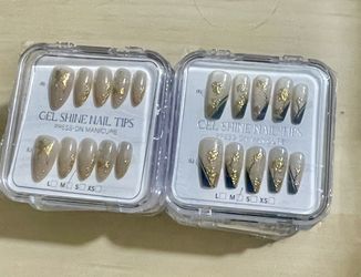 Press-on Nail 10sets. 5 Of Each Design