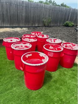 10 Red trash cans