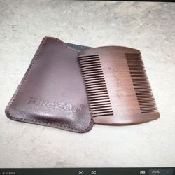 BlueZoo Wooden Beard Comb w/ Leather Case – Grooming Kit