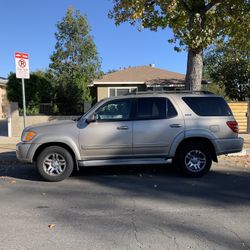 2004 Toyota Sequoia