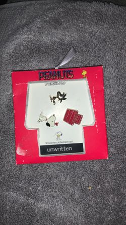 Peanuts Characters pins fine silver plated pin set unwritten sealed  New 