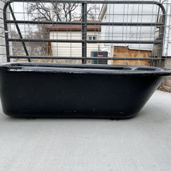 Cast Iron Claw Foot Tub