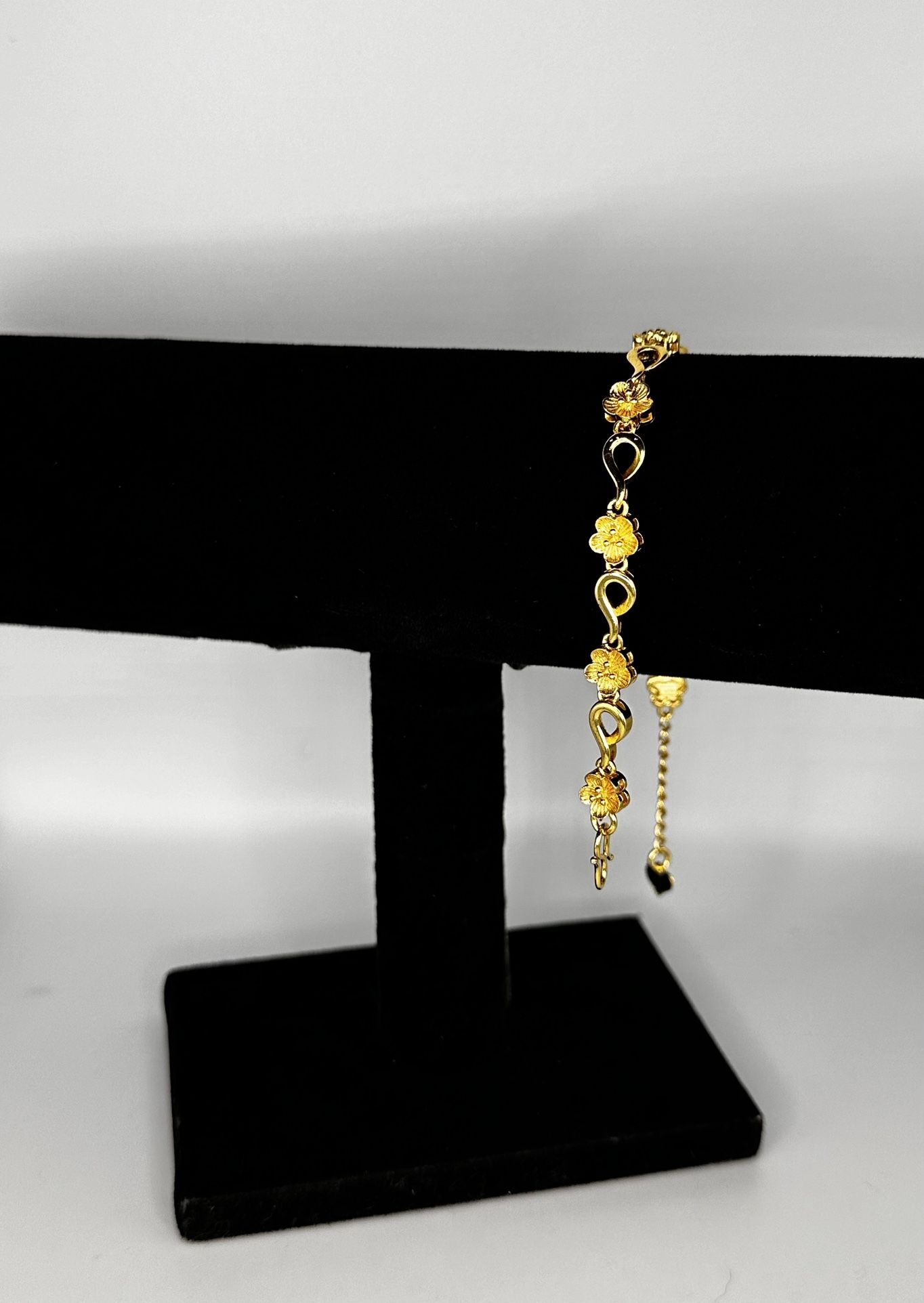 24 Karat Gold Hooked Flower Anklet/Bracelet