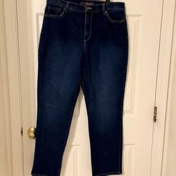 (2) Gloria Vanderbilt Amanda Jeans Women’s 16 Like New
