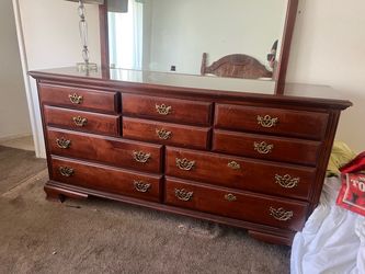 Solid Wood Vintage Triple Dresser with Attached Mirror – Brass Hardware pick up tomorrow am no later then 12 noon