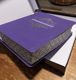 The One Year Chronological Bible Expressions - leather, purple, tyndale, NLT, Brand New In Box