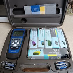 Auto XRay EZ-scan OBD reader model 5000 with owners manual used 4 times paid $429.00 asking $300.00 works great 