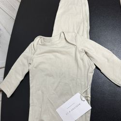 New Marlowe & Co Knotted Newborn Baby Gown size 0/3m