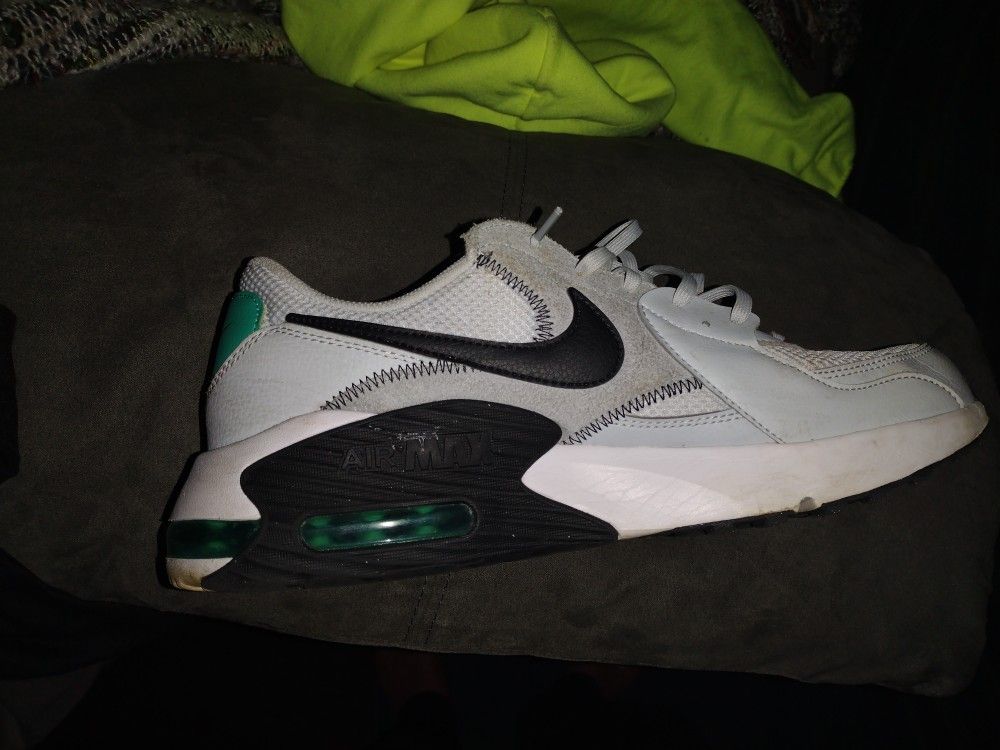 NIKE AIR MAX SIZE 11