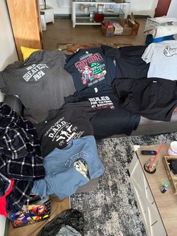 Men’s T SHIRT BUNDLE SIZE (3X) also with bundle free robe and 2X shirt and 1 XL SHIRT