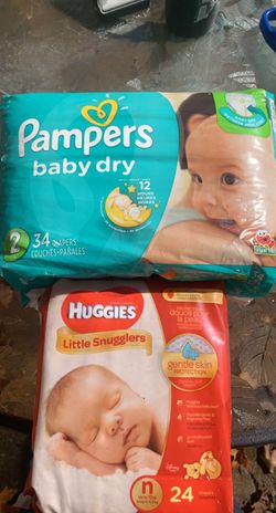 4 Packs Of Pampers size 2, 3 Packs Of Huggies size newborn 👶🏽 bundle! Or buy individually for $5