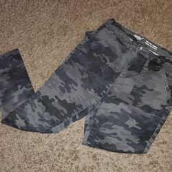 Mossimo Denim Super Stretch High Rise Camo Jeggings- size 6