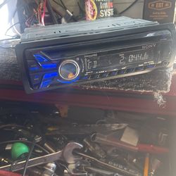 Sony CDC-gt570up